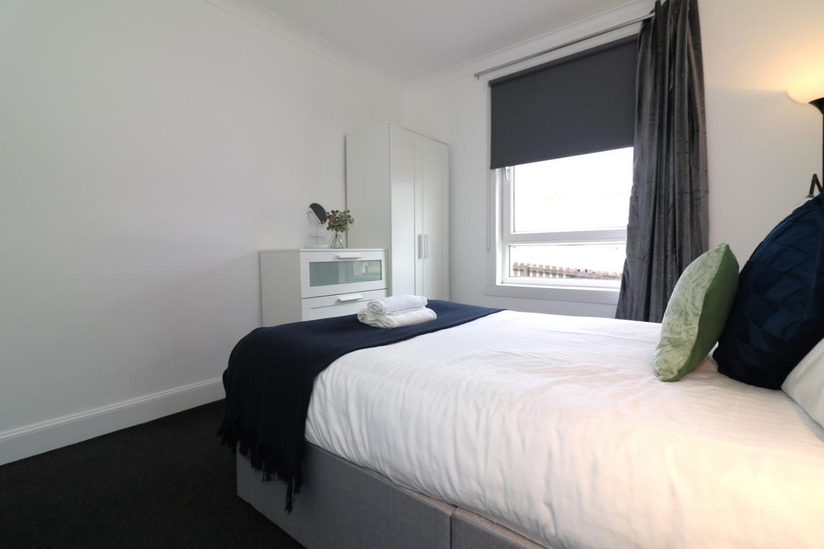 Signature - Gartlea House Apartman Airdrie Kültér fotó